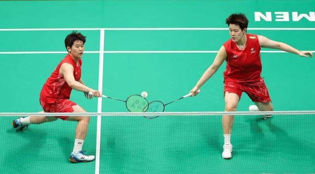 （体育）（26）羽毛球——苏迪曼杯小组赛：中国队对阵中国香港队XxjpseC007262_20250428_PEPFN0A001.jpg
